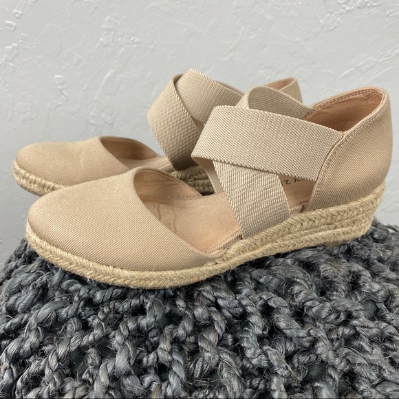 Life Stride Shoes - LIFESTRIDE Keaton Espadrille Wedge Sandal size 6.5W